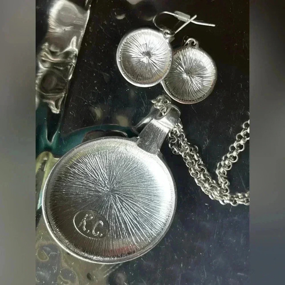 Vintage KC stamped necklace and earrings set, silver and green, + Stone necklace - Picture 5 of 16